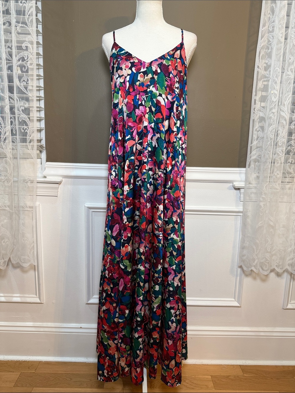 Tahari Arthur S. Levine Floral Satin Maxi Dress Pockets Bohemian S